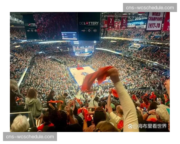 通讯:记录一场普通的常规赛——狂热主场球迷文化的形成 通讯:记录一场普通的常规赛——狂热主场球迷文化的形成