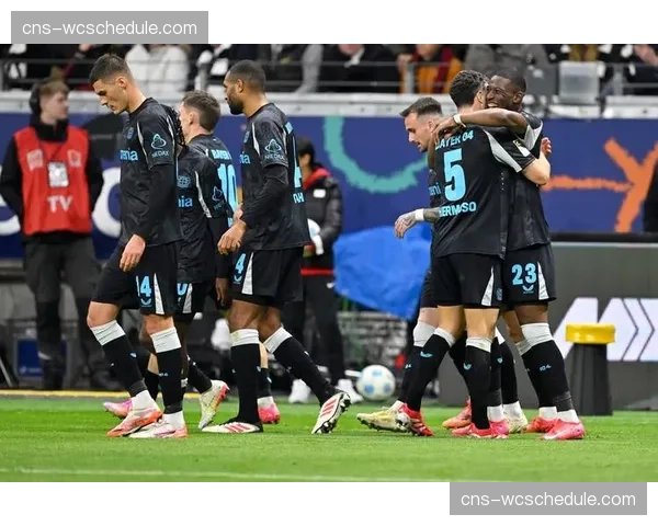 德甲实时:莱比锡与法兰克福上演进球大战,半场比分3-3 德甲实时:莱比锡与法兰克福上演进球大战,半场比分3-3